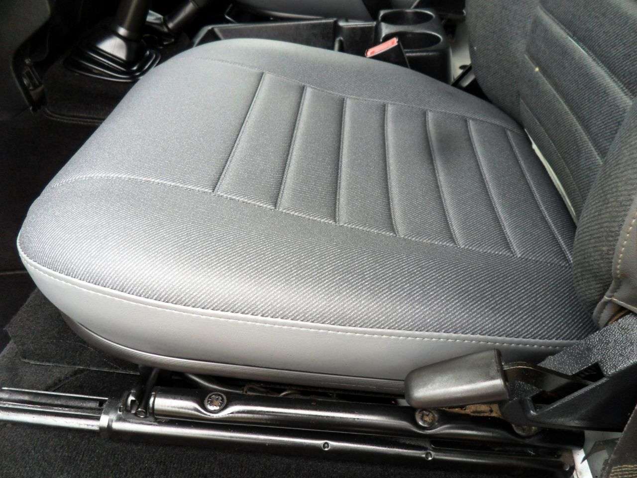 2012 LAND ROVER DEFENDER 2012 LAND ROVER DEFENDER