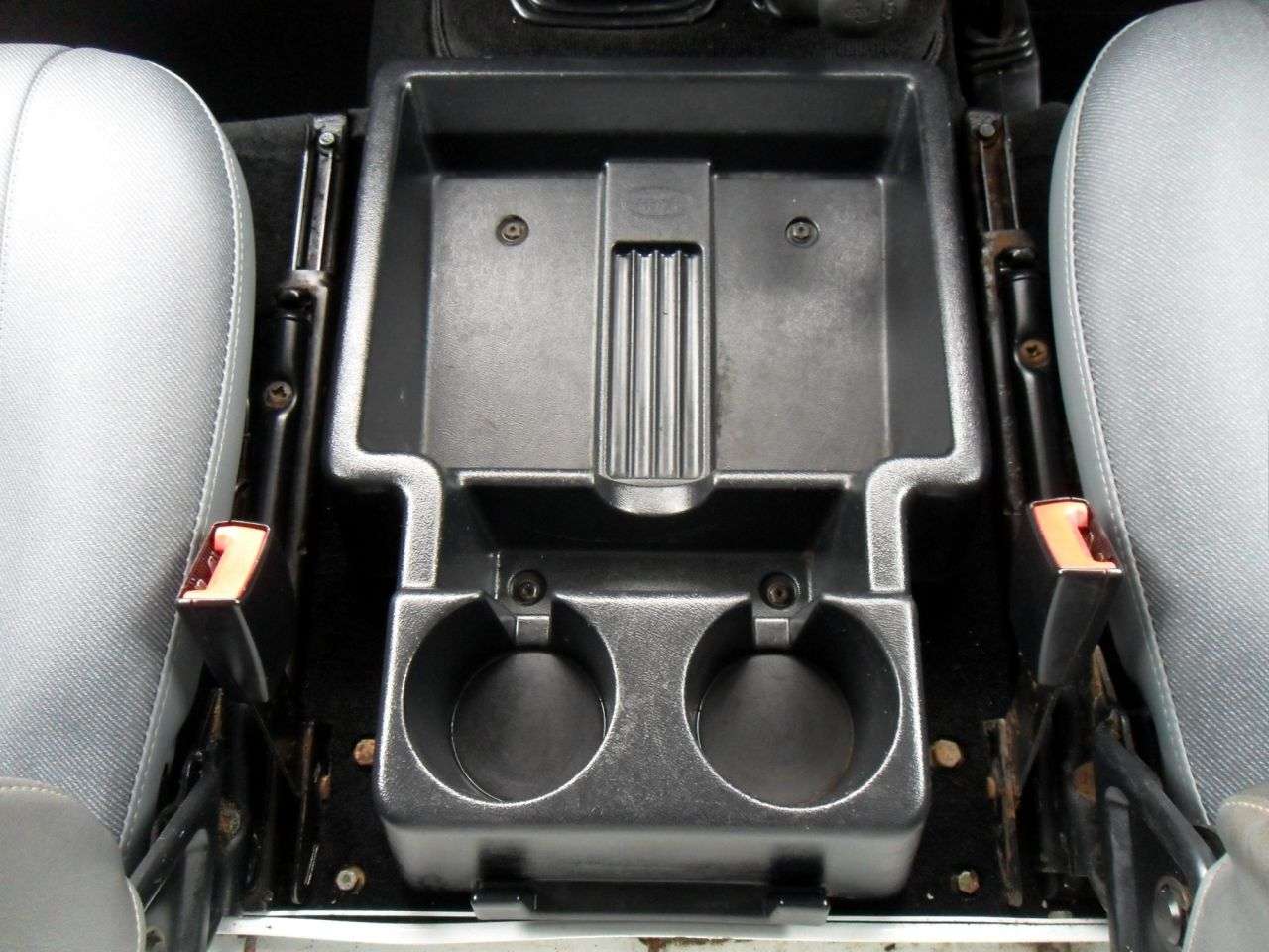 2012 LAND ROVER DEFENDER 2012 LAND ROVER DEFENDER