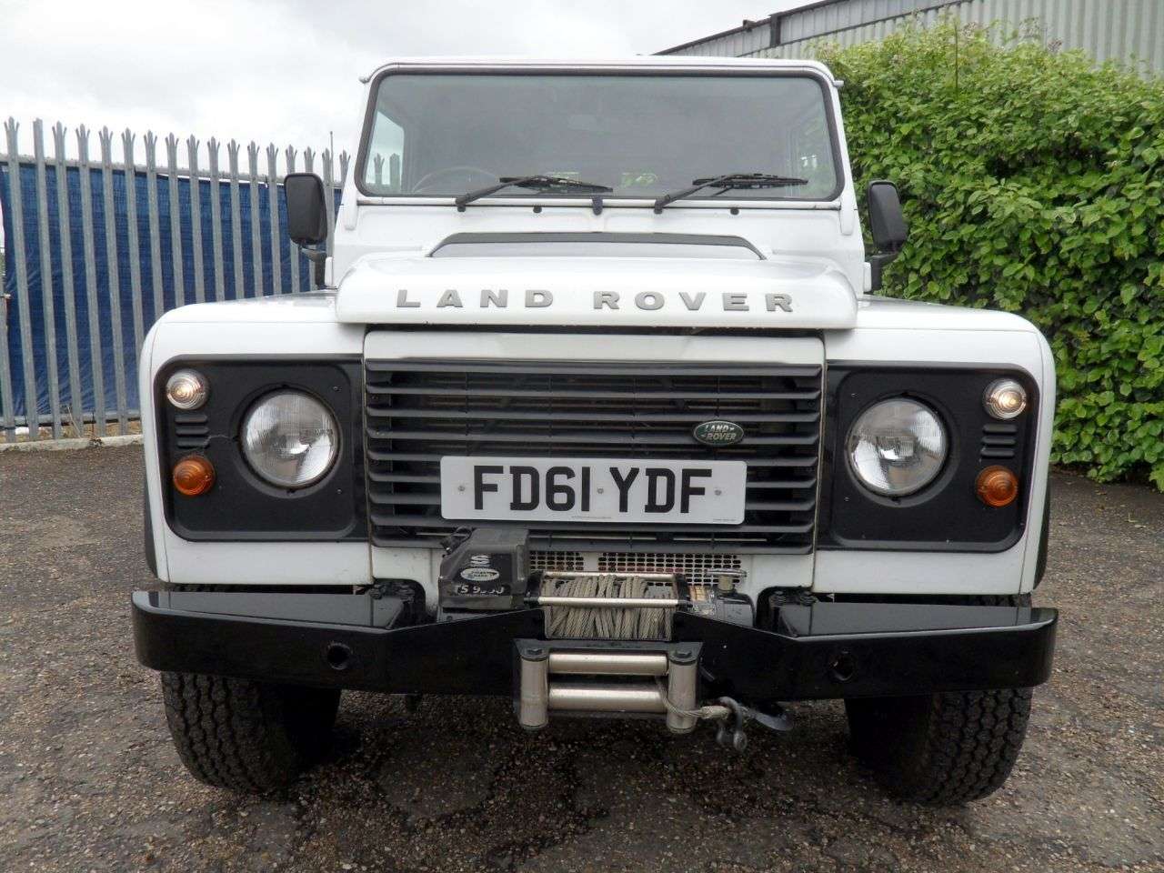 A 2012 LAND ROVER DEFENDER 2.2 TDCi Hard Top SUV 3dr Diesel Manual 4WD MWB Euro 5 (122 ps) 1 Owner Ful A 2012 LAND ROVER DEFENDER 2.2 TDCi Hard Top SUV 3dr Diesel Manual 4WD MWB Euro 5 (122 ps) 1 Owner Ful