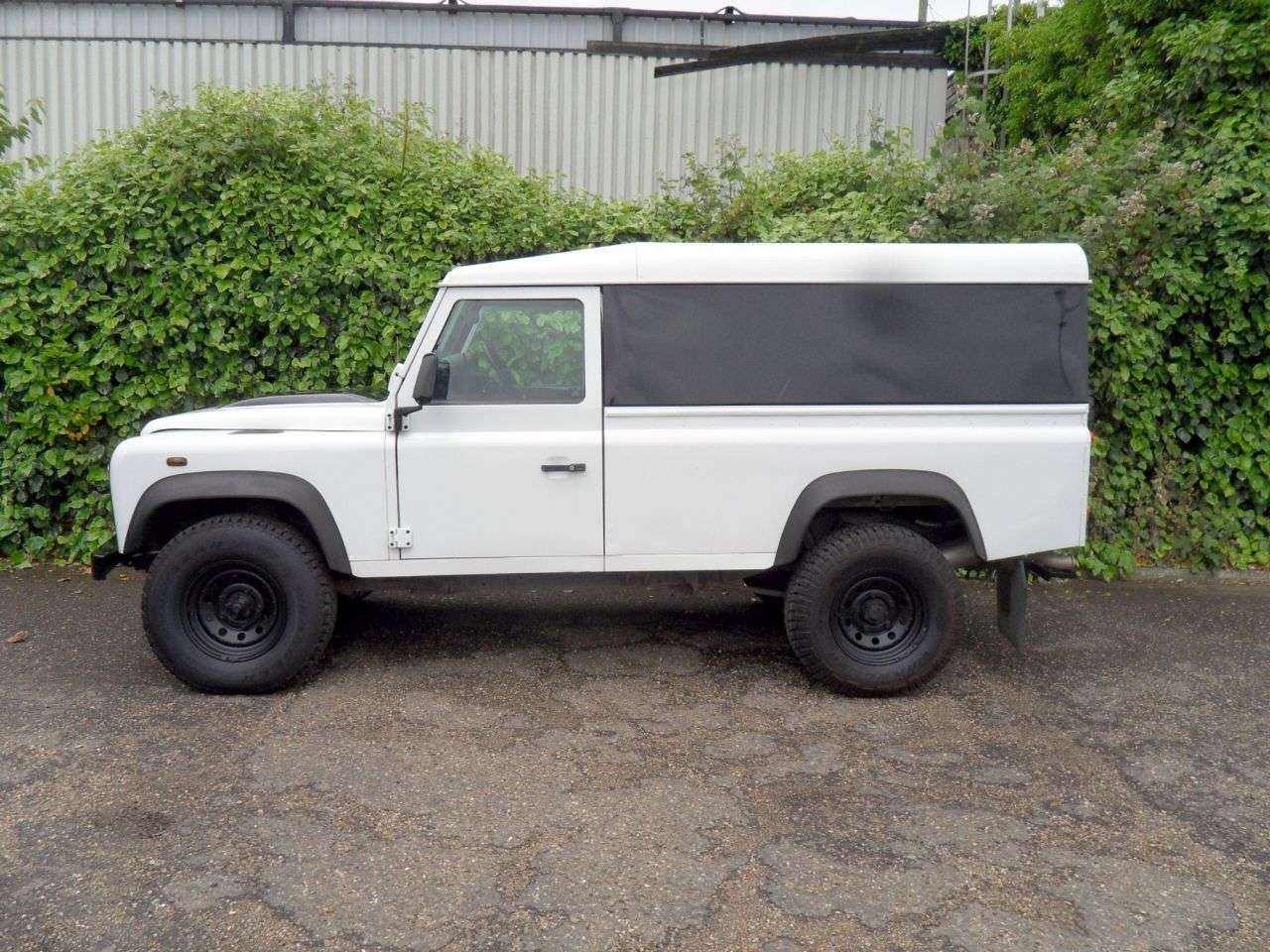 2012 LAND ROVER DEFENDER 2012 LAND ROVER DEFENDER