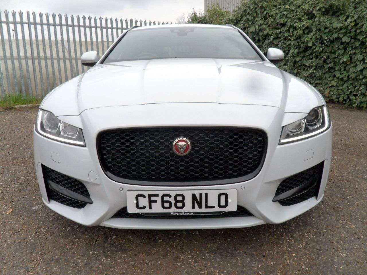 A 2018 JAGUAR XF 2.0d R-Sport Sportbrake 5dr Diesel Auto Euro 6 (s/s) (163 ps) Yulong White A 2018 JAGUAR XF 2.0d R-Sport Sportbrake 5dr Diesel Auto Euro 6 (s/s) (163 ps) Yulong White