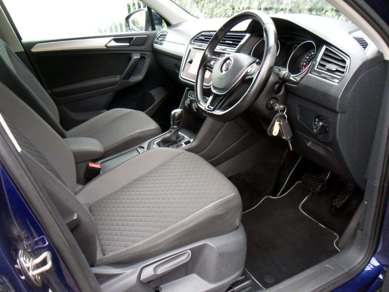 2018 VOLKSWAGEN TIGUAN 2018 VOLKSWAGEN TIGUAN