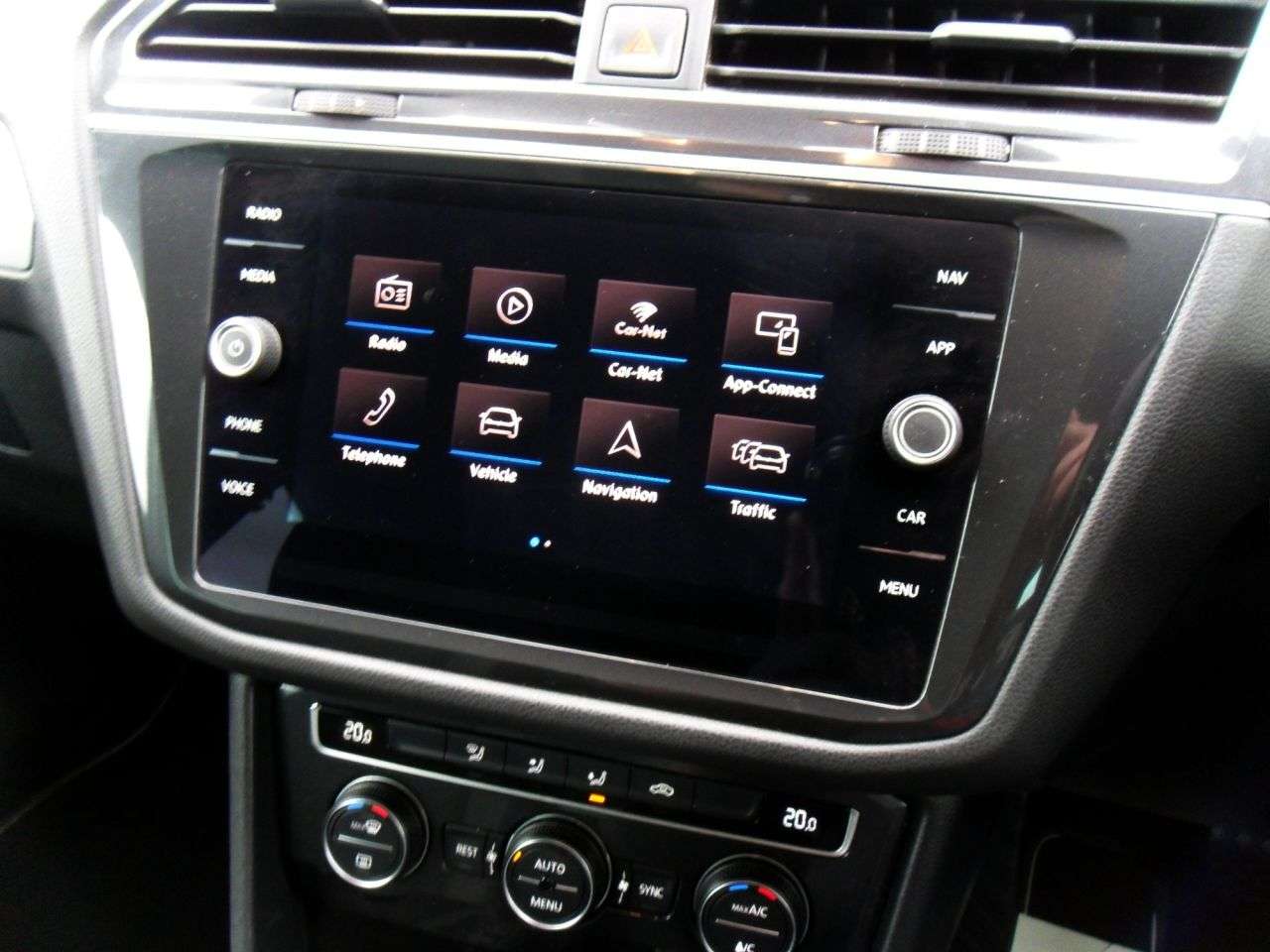 2018 VOLKSWAGEN TIGUAN 2018 VOLKSWAGEN TIGUAN