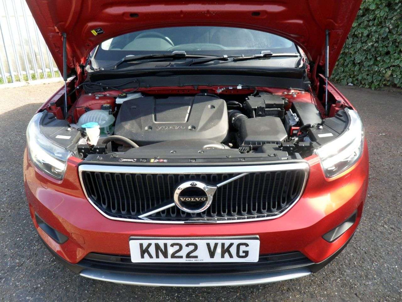 2022 VOLVO XC40 2022 VOLVO XC40