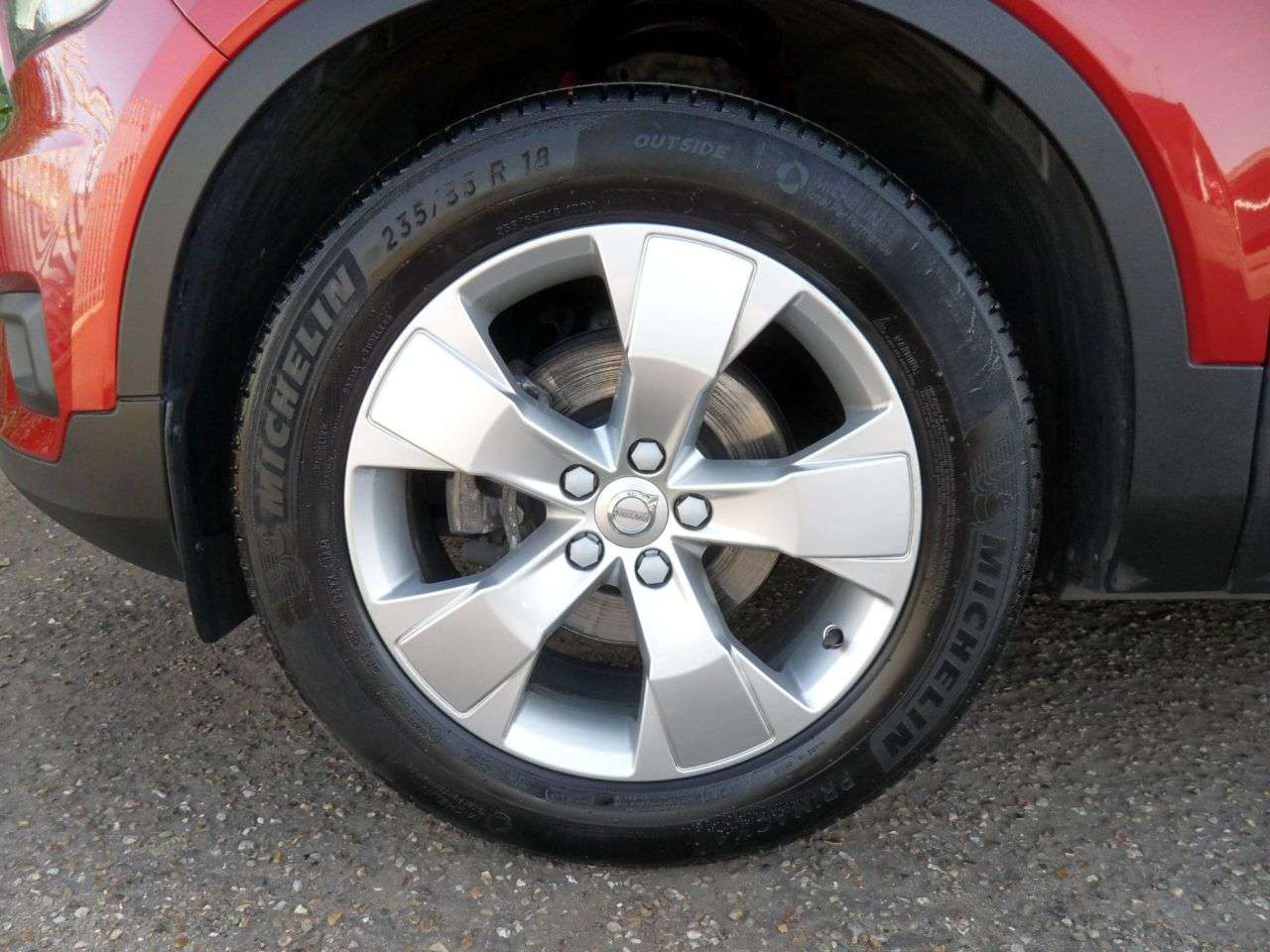 2022 VOLVO XC40 2022 VOLVO XC40
