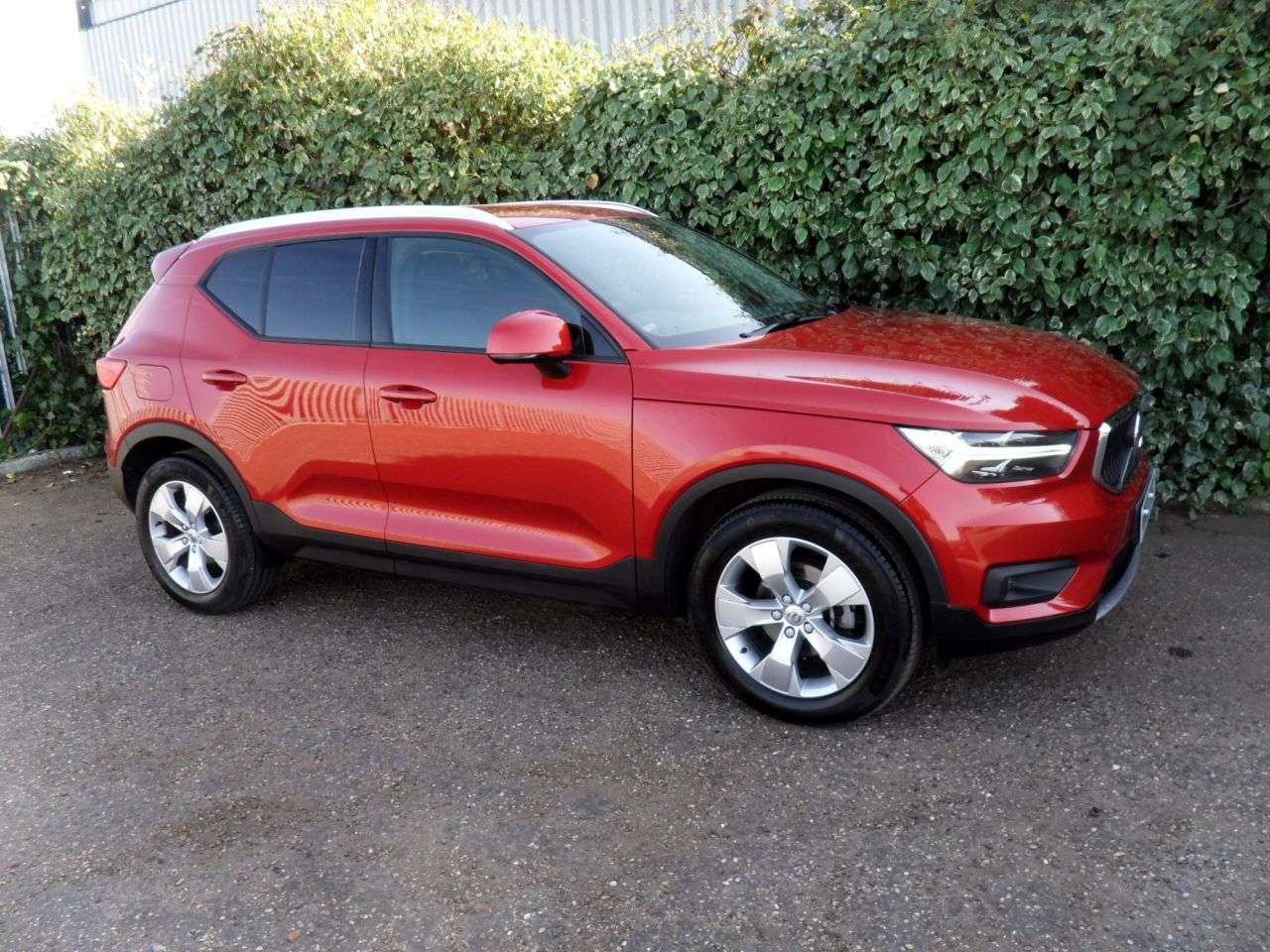 2022 VOLVO XC40 2022 VOLVO XC40