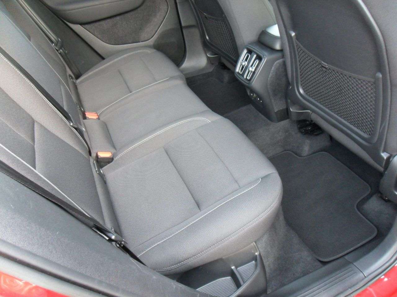 2022 VOLVO XC40 2022 VOLVO XC40