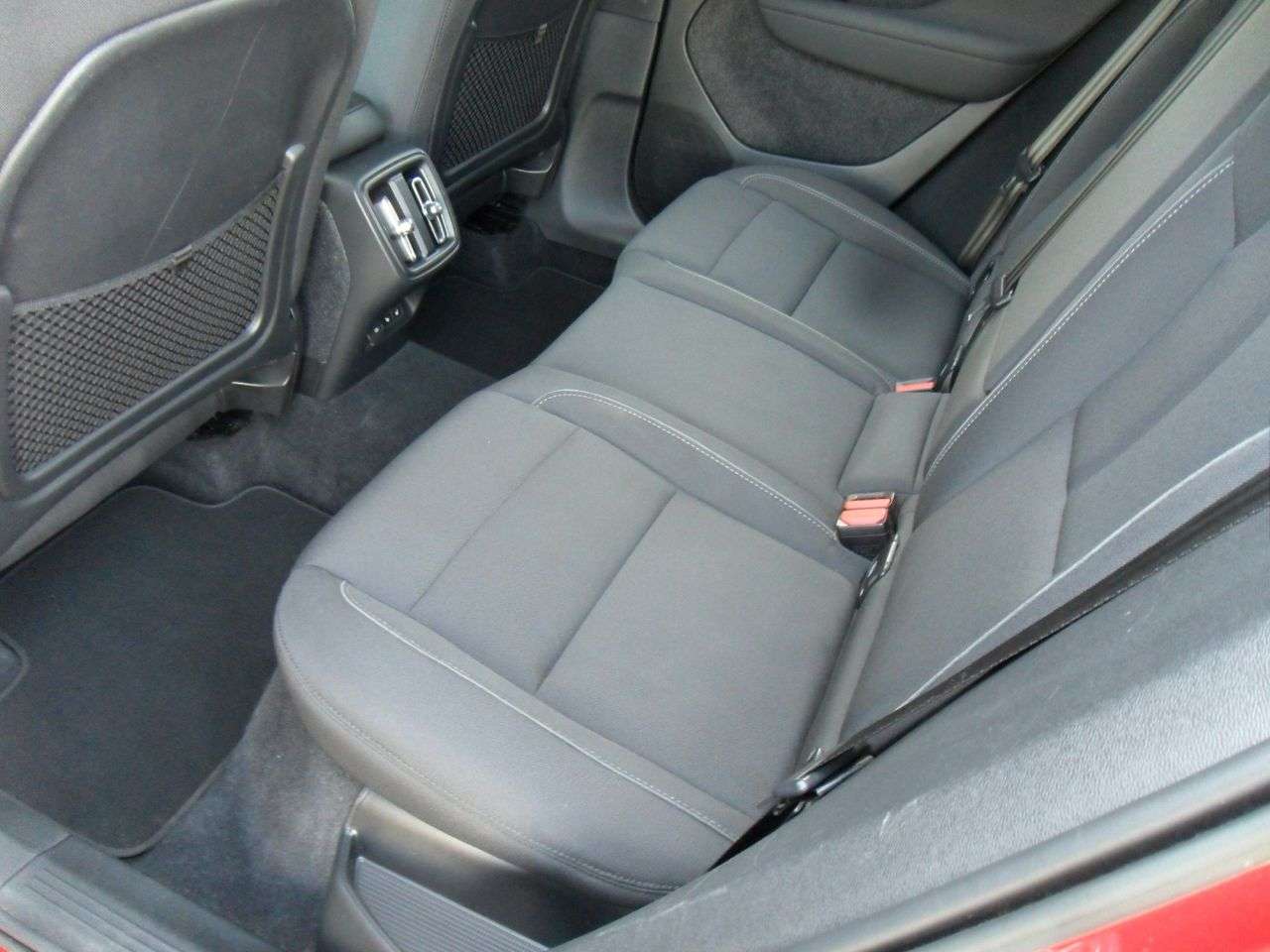 2022 VOLVO XC40 2022 VOLVO XC40
