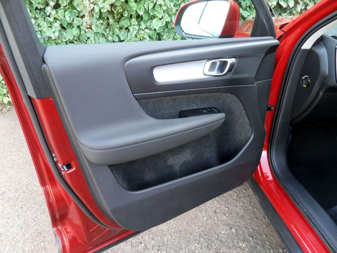2022 VOLVO XC40 2022 VOLVO XC40