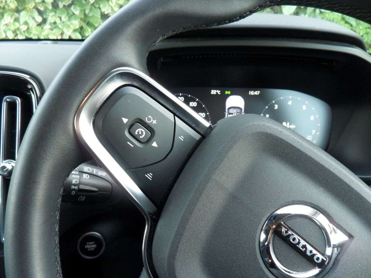2022 VOLVO XC40 2022 VOLVO XC40