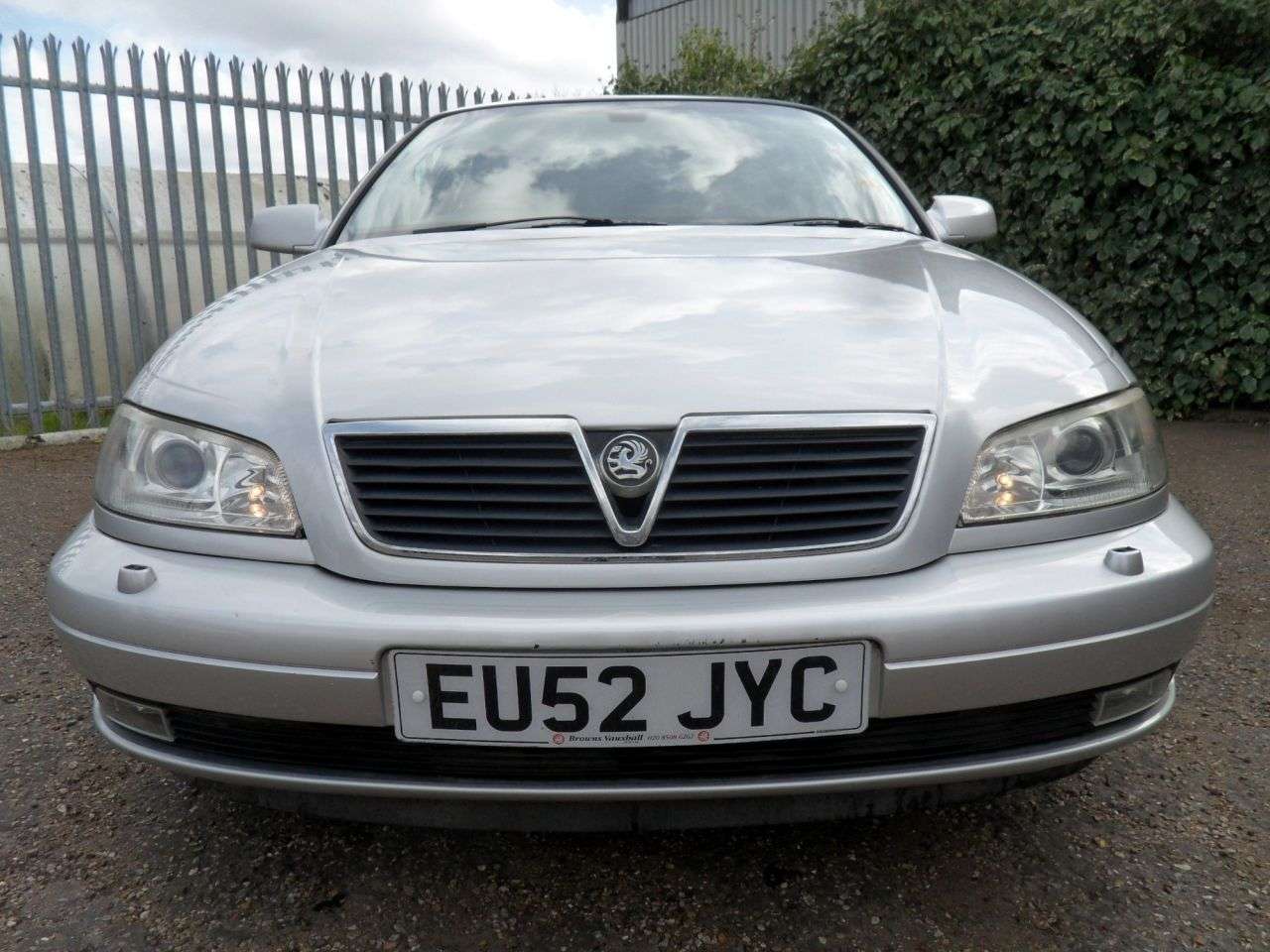A 2002 VAUXHALL OMEGA 2.6i V6 24V Elite Saloon 4dr Petrol Automatic (276 g/km, 178 bhp) For The C A 2002 VAUXHALL OMEGA 2.6i V6 24V Elite Saloon 4dr Petrol Automatic (276 g/km, 178 bhp) For The C