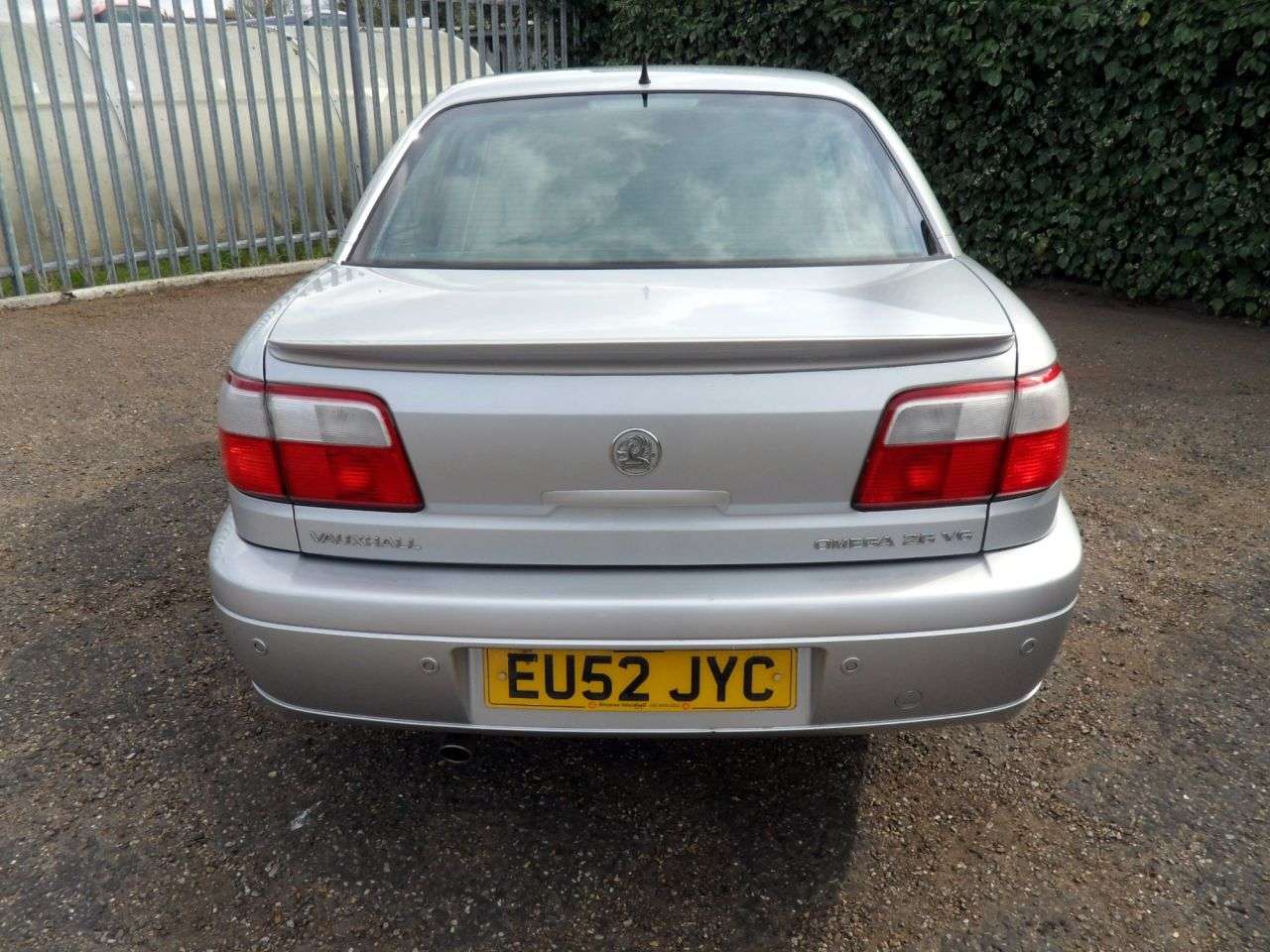 A 2002 VAUXHALL OMEGA 2.6i V6 24V Elite Saloon 4dr Petrol Automatic (276 g/km, 178 bhp) For The C A 2002 VAUXHALL OMEGA 2.6i V6 24V Elite Saloon 4dr Petrol Automatic (276 g/km, 178 bhp) For The C