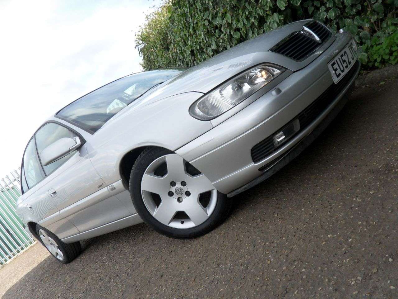 A 2002 VAUXHALL OMEGA 2.6i V6 24V Elite Saloon 4dr Petrol Automatic (276 g/km, 178 bhp) For The C A 2002 VAUXHALL OMEGA 2.6i V6 24V Elite Saloon 4dr Petrol Automatic (276 g/km, 178 bhp) For The C