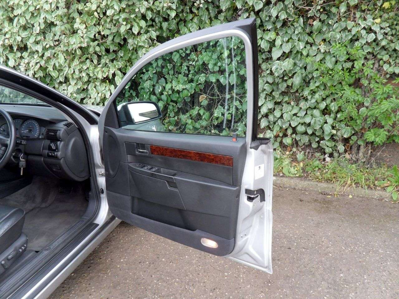 2002 VAUXHALL OMEGA 2002 VAUXHALL OMEGA