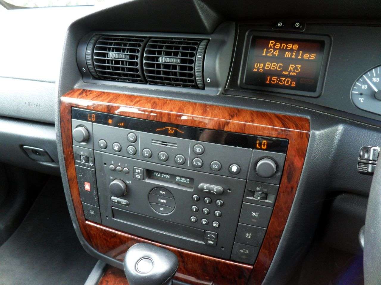 2002 VAUXHALL OMEGA 2002 VAUXHALL OMEGA