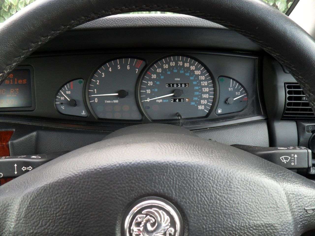 2002 VAUXHALL OMEGA 2002 VAUXHALL OMEGA