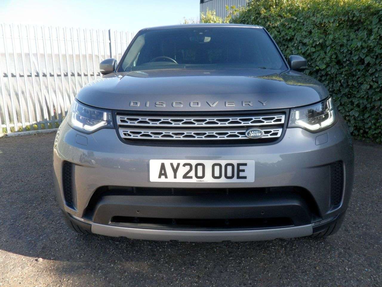 A 2020 LAND ROVER DISCOVERY 3.0 SD V6 HSE SUV 5dr Diesel Auto 4WD Euro 6 (s/s) (306 ps) Low Mileage Pan A 2020 LAND ROVER DISCOVERY 3.0 SD V6 HSE SUV 5dr Diesel Auto 4WD Euro 6 (s/s) (306 ps) Low Mileage Pan