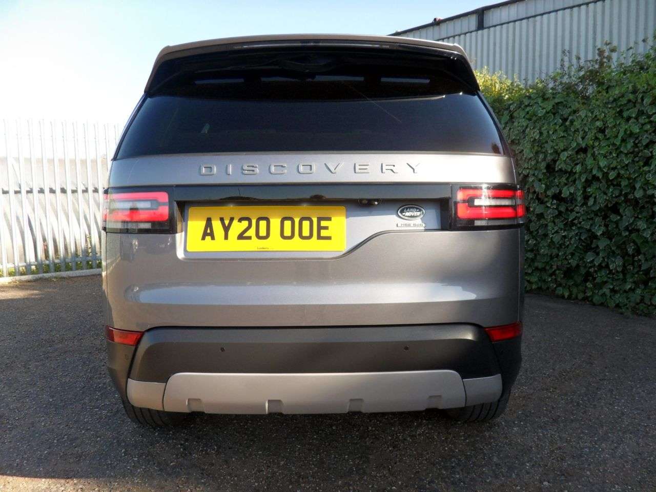 A 2020 LAND ROVER DISCOVERY 3.0 SD V6 HSE SUV 5dr Diesel Auto 4WD Euro 6 (s/s) (306 ps) Low Mileage Pan A 2020 LAND ROVER DISCOVERY 3.0 SD V6 HSE SUV 5dr Diesel Auto 4WD Euro 6 (s/s) (306 ps) Low Mileage Pan