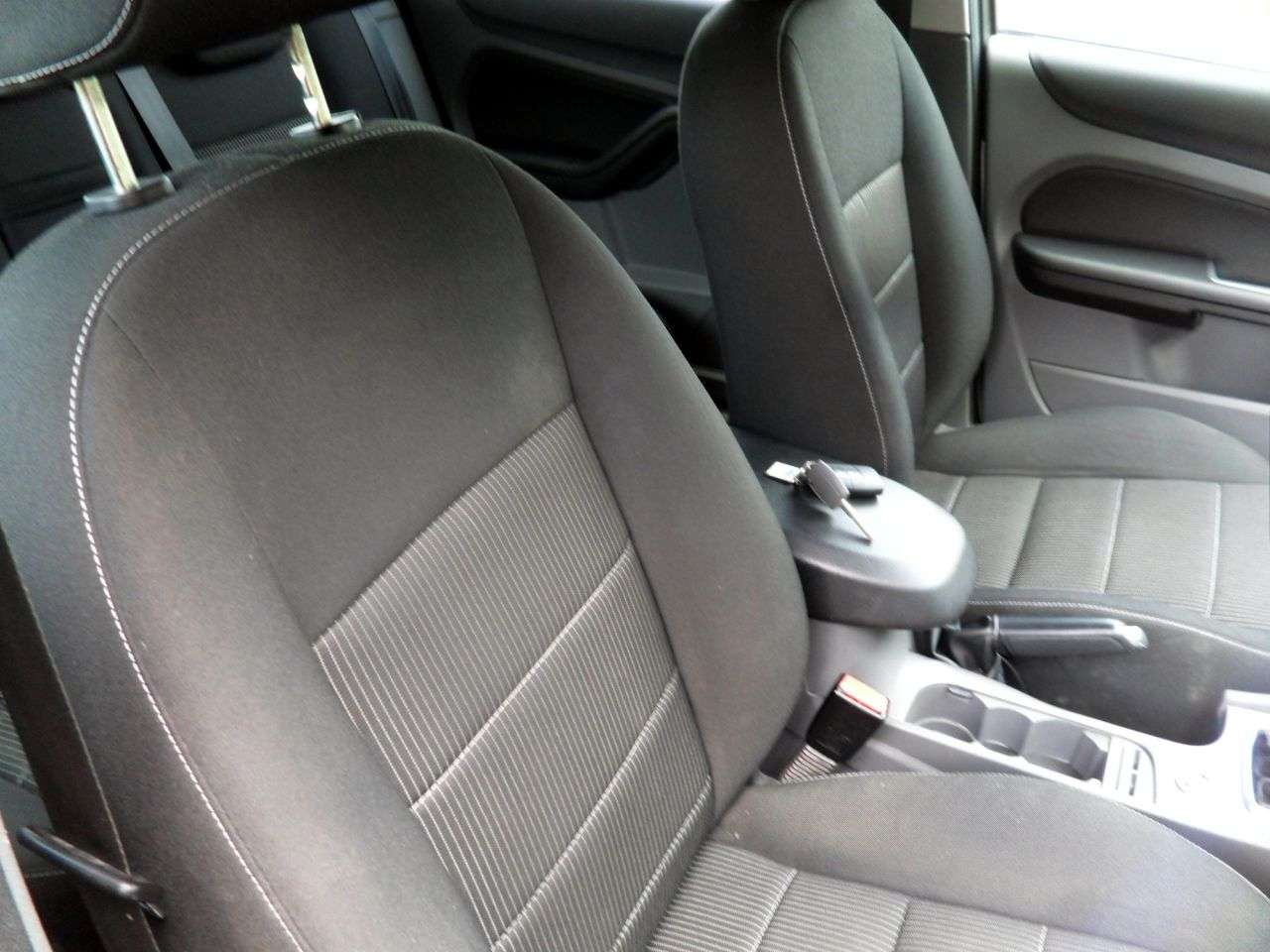 2010 FORD FOCUS 2010 FORD FOCUS