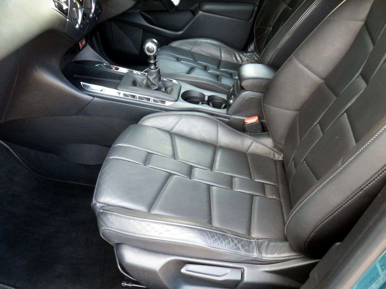 2020 DS AUTOMOBILES DS 3 CROSSBACK 2020 DS AUTOMOBILES DS 3 CROSSBACK