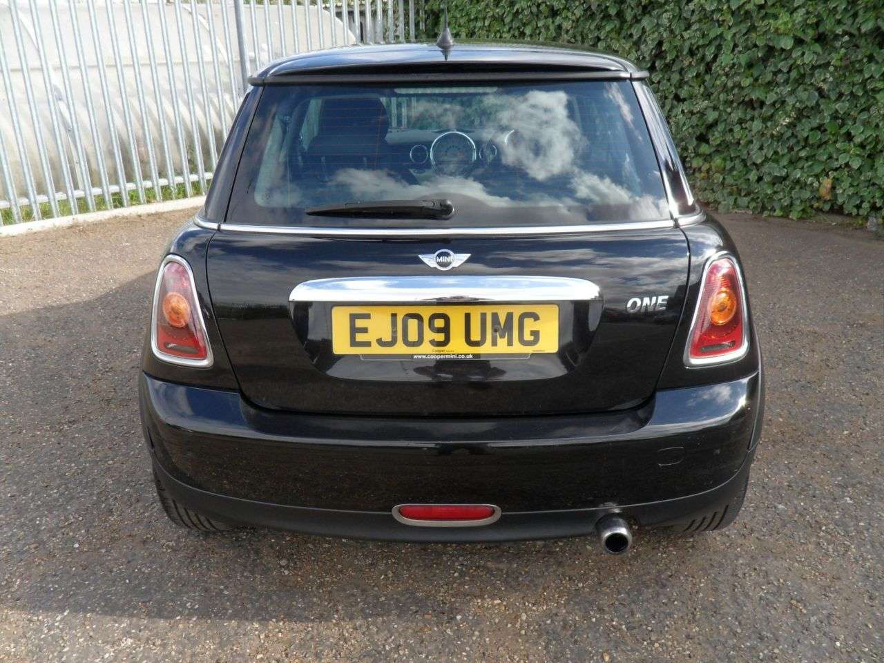 A 2009 MINI HATCH 1.4 One Hatchback 3dr Petrol Manual Euro 4 (95 ps) Mot11/26 New Clutch + Fr A 2009 MINI HATCH 1.4 One Hatchback 3dr Petrol Manual Euro 4 (95 ps) Mot11/26 New Clutch + Fr