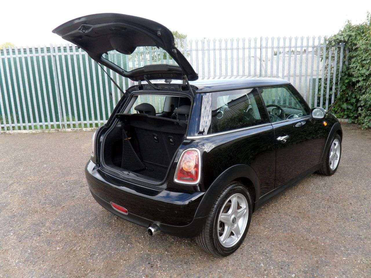 2009 MINI HATCH 2009 MINI HATCH