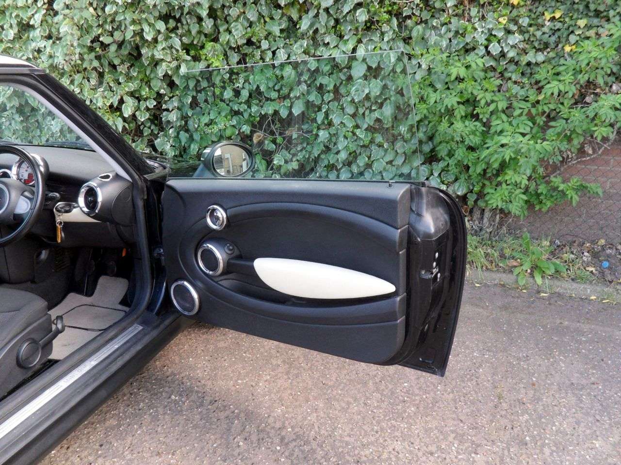 2009 MINI HATCH 2009 MINI HATCH