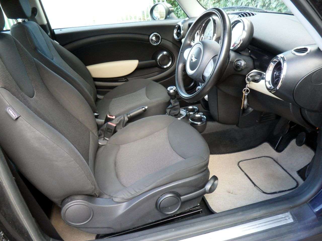 2009 MINI HATCH 2009 MINI HATCH