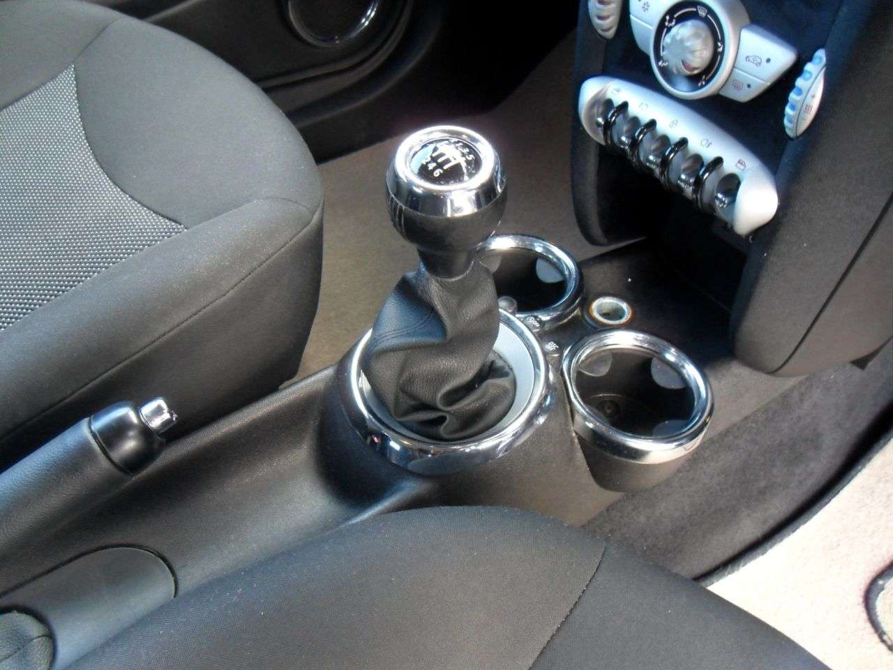 2009 MINI HATCH 2009 MINI HATCH