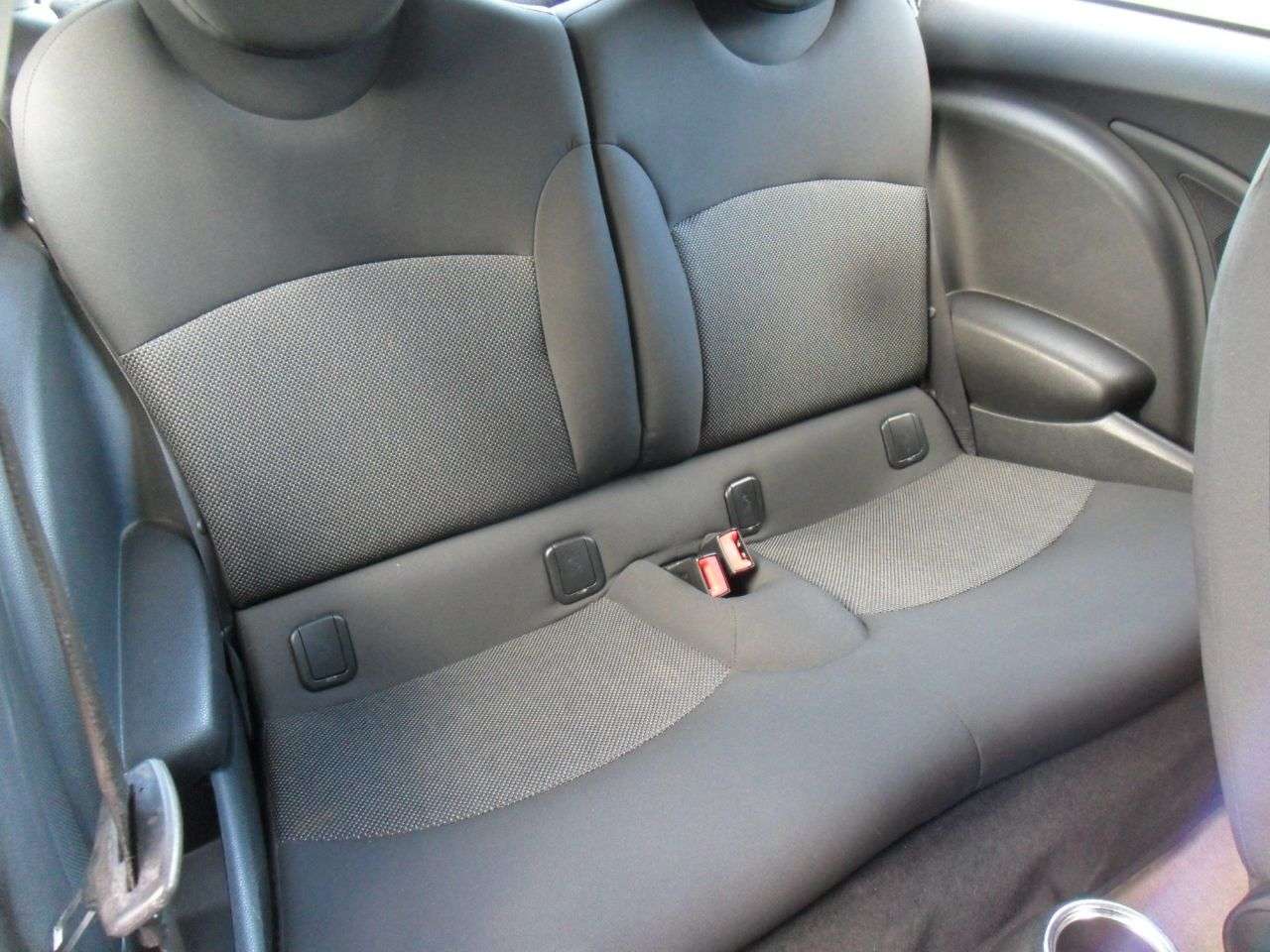 2009 MINI HATCH 2009 MINI HATCH