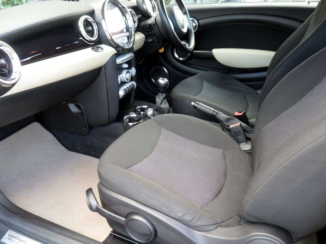 2009 MINI HATCH 2009 MINI HATCH