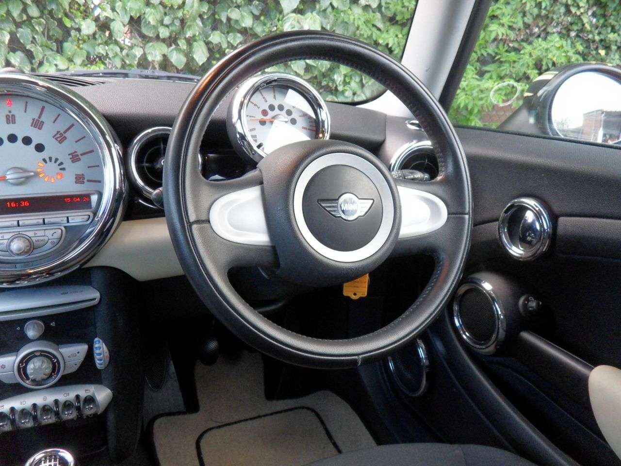 2009 MINI HATCH 2009 MINI HATCH