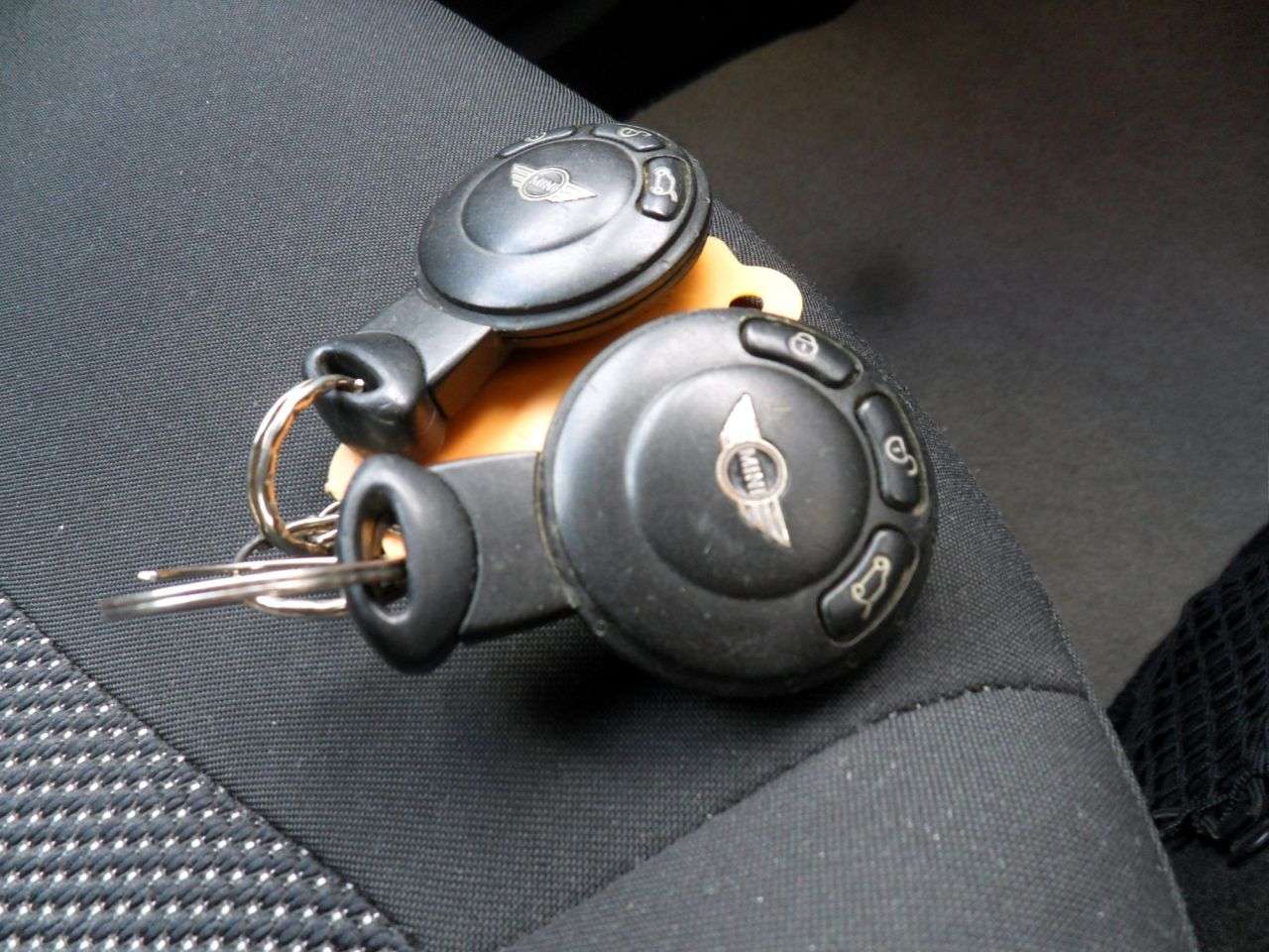 2009 MINI HATCH 2009 MINI HATCH