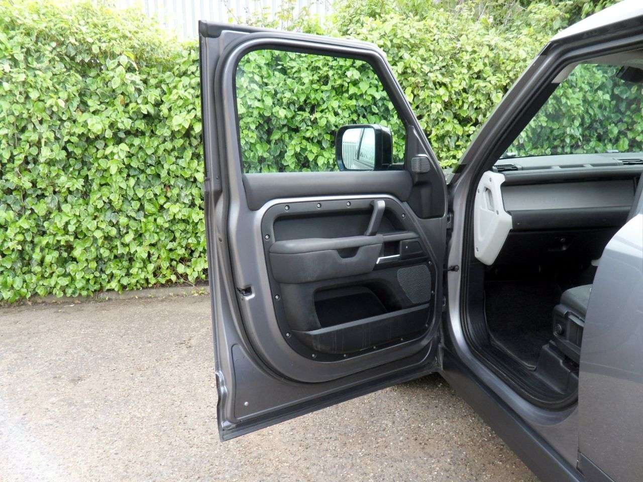 2020 LAND ROVER DEFENDER 110 2020 LAND ROVER DEFENDER 110