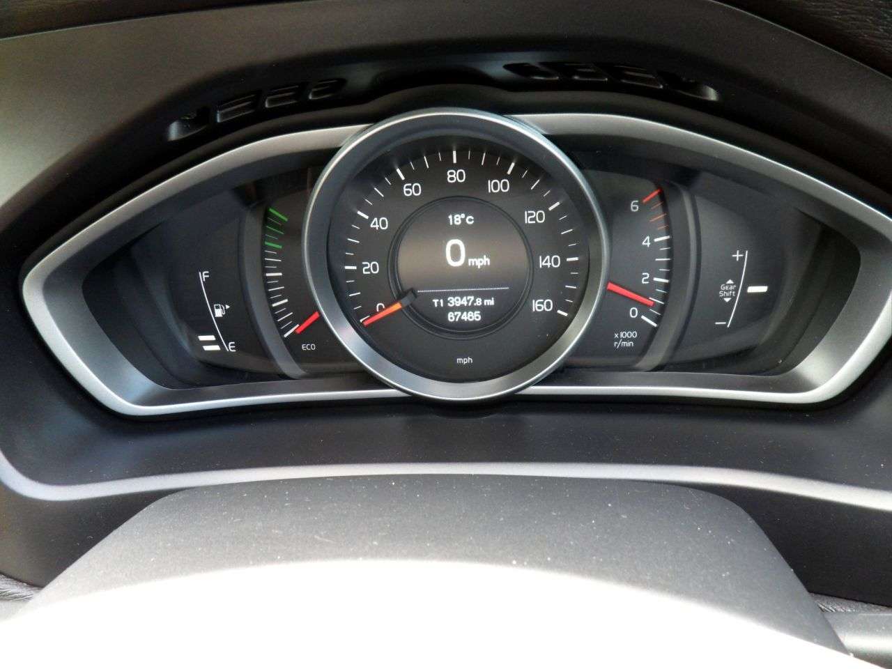 2016 VOLVO V40 2016 VOLVO V40