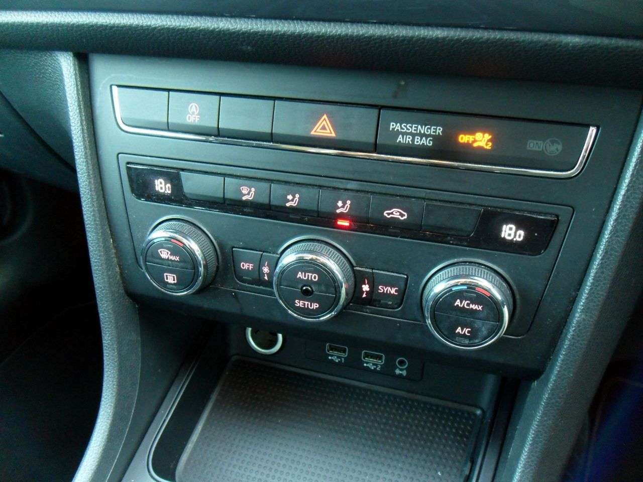 2017 SEAT ATECA 2017 SEAT ATECA