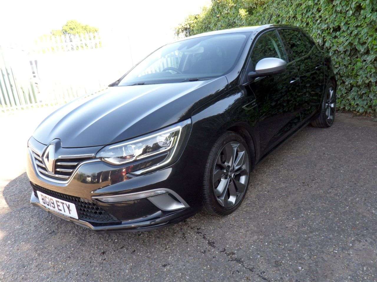 2019 RENAULT MEGANE 2019 RENAULT MEGANE
