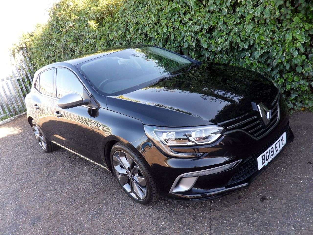 2019 RENAULT MEGANE 2019 RENAULT MEGANE