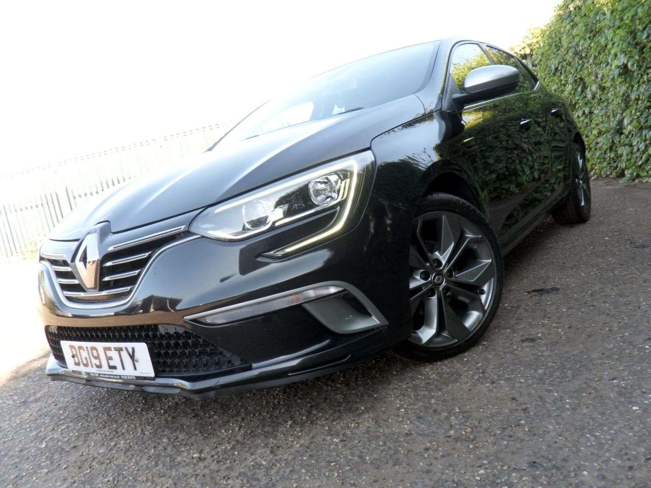 2019 RENAULT MEGANE 2019 RENAULT MEGANE