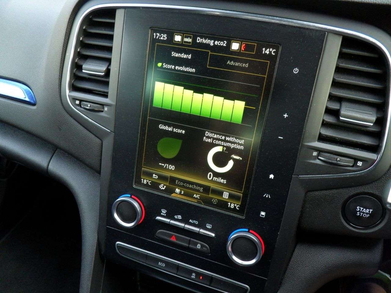 2019 RENAULT MEGANE 2019 RENAULT MEGANE