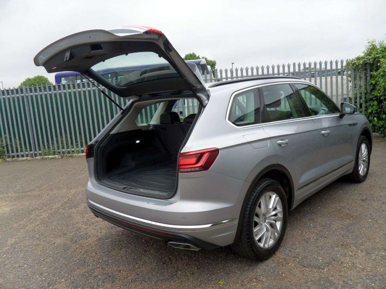 2019 VOLKSWAGEN TOUAREG 2019 VOLKSWAGEN TOUAREG