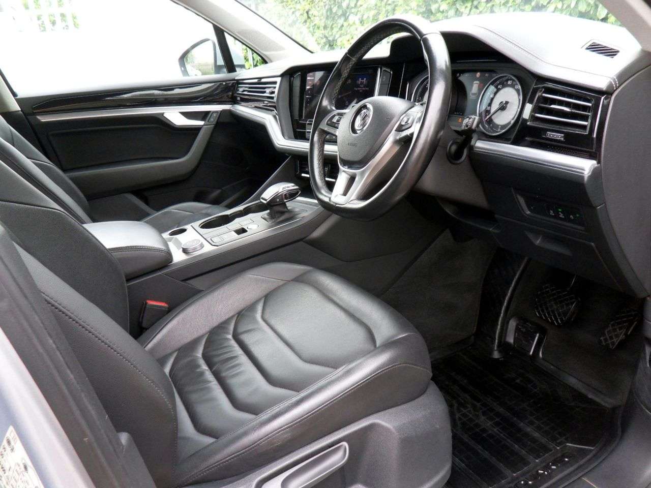 2019 VOLKSWAGEN TOUAREG 2019 VOLKSWAGEN TOUAREG