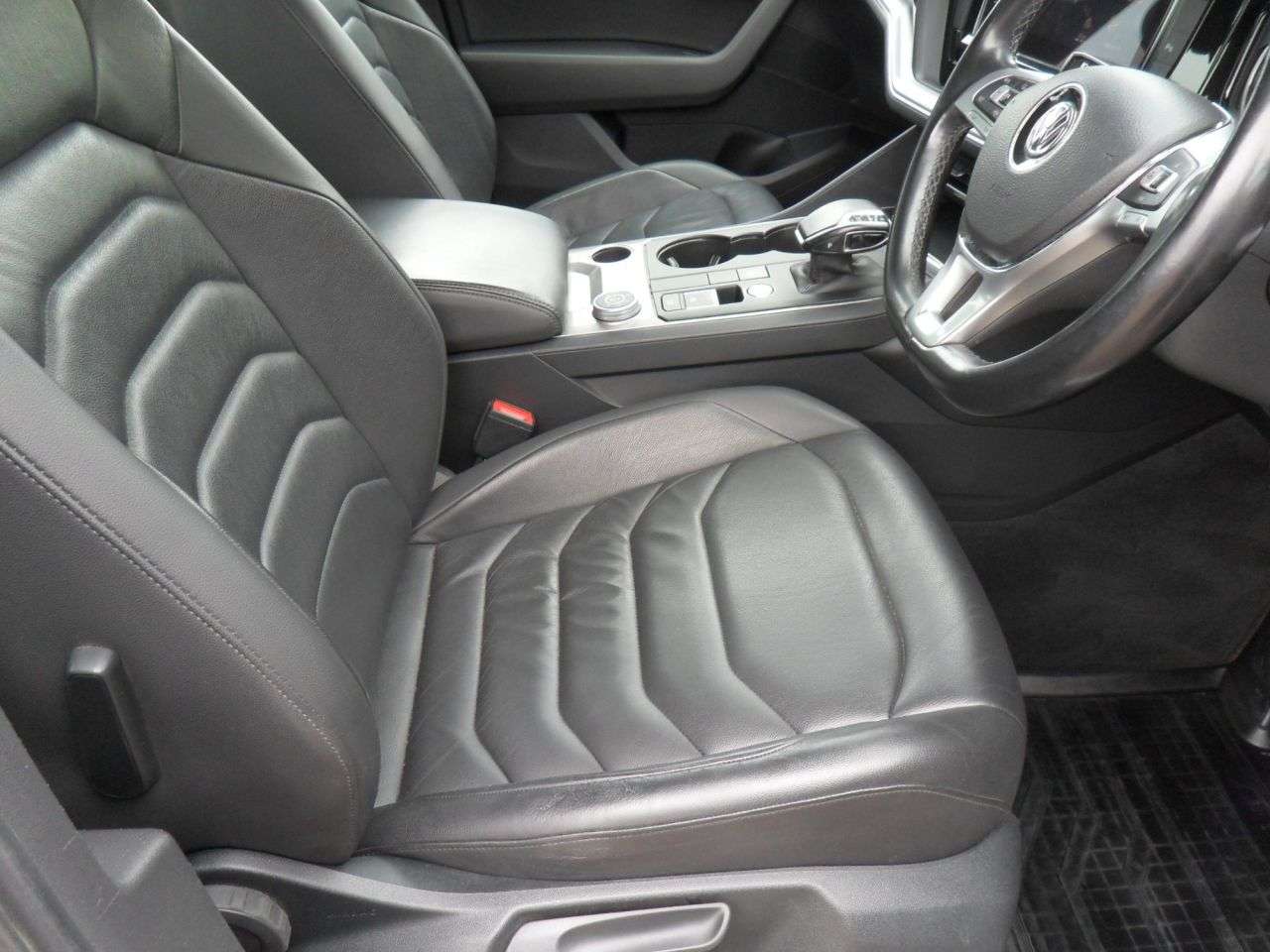 2019 VOLKSWAGEN TOUAREG 2019 VOLKSWAGEN TOUAREG
