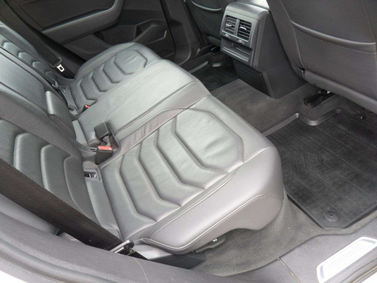 2019 VOLKSWAGEN TOUAREG 2019 VOLKSWAGEN TOUAREG