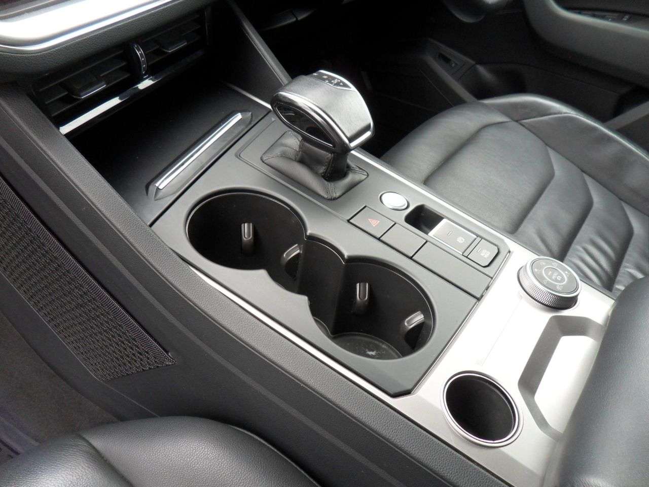 2019 VOLKSWAGEN TOUAREG 2019 VOLKSWAGEN TOUAREG