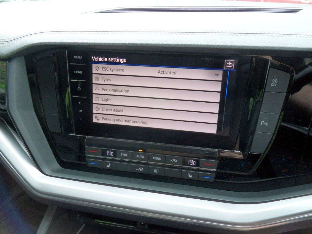2019 VOLKSWAGEN TOUAREG 2019 VOLKSWAGEN TOUAREG