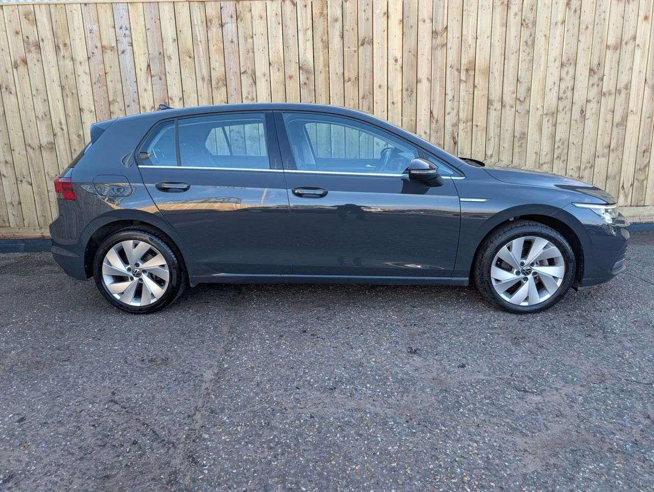 A 2020 VOLKSWAGEN GOLF 1.5 eTSI MHEV Style Hatchback 5dr Petrol Hybrid DSG Euro 6 (s/s) (150 ps) S A 2020 VOLKSWAGEN GOLF 1.5 eTSI MHEV Style Hatchback 5dr Petrol Hybrid DSG Euro 6 (s/s) (150 ps) S