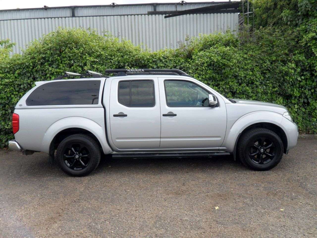 A 2012 NISSAN NAVARA 2.5 dCi Tekna Pickup Double Cab 4dr Diesel Manual 4WD Euro 5 (190 ps) Super A 2012 NISSAN NAVARA 2.5 dCi Tekna Pickup Double Cab 4dr Diesel Manual 4WD Euro 5 (190 ps) Super