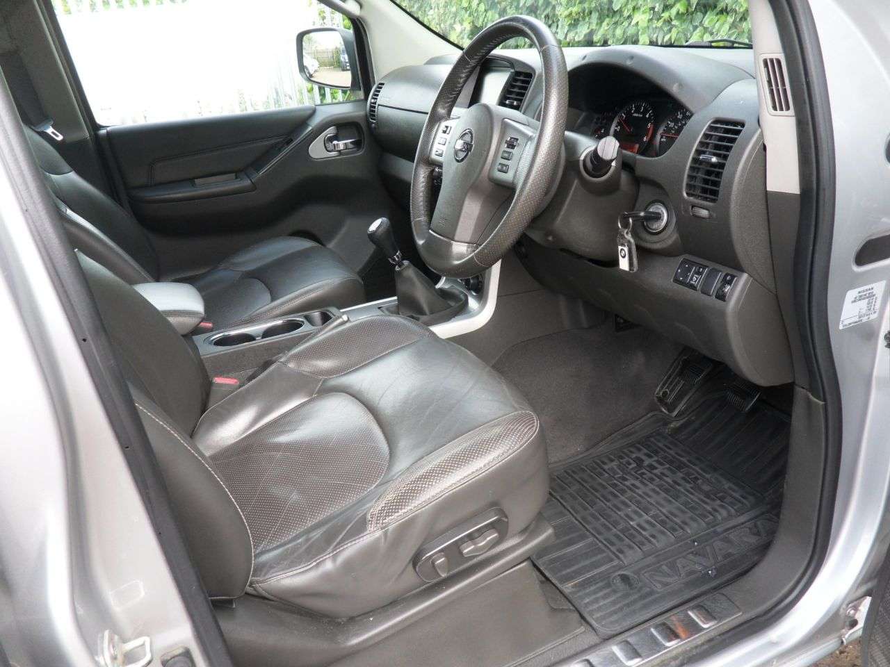 2012 NISSAN NAVARA 2012 NISSAN NAVARA