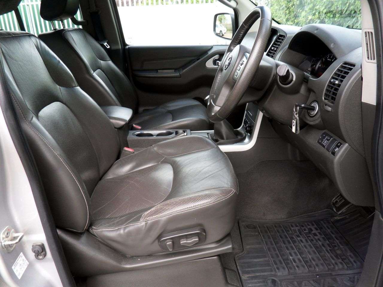 2012 NISSAN NAVARA 2012 NISSAN NAVARA